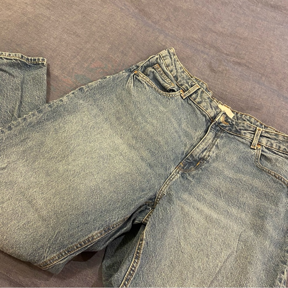 H&M Mom Slim-Fit High-Waist Ankle Jeans | Size 14